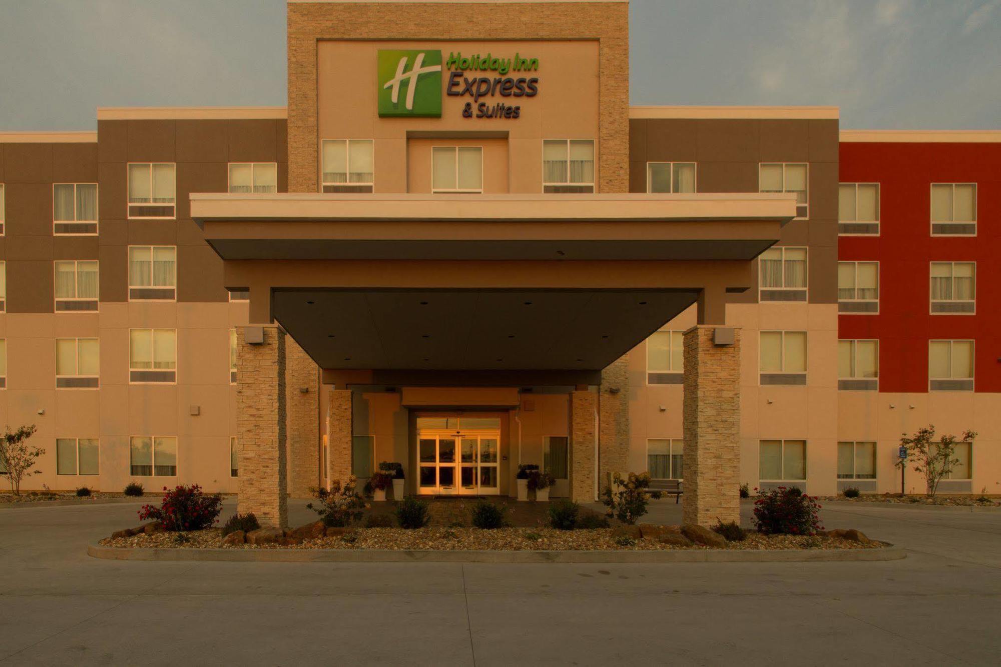 Holiday Inn Express & Suites Litchfield By Ihg Εξωτερικό φωτογραφία