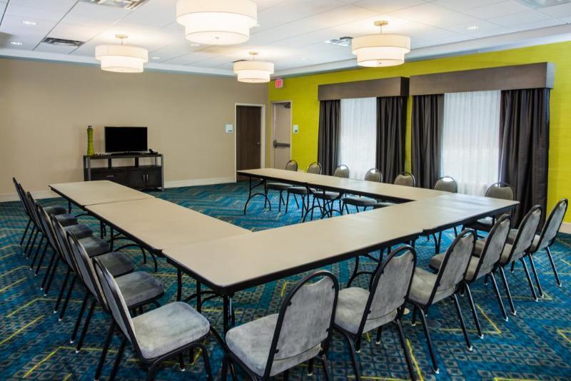 Holiday Inn Express & Suites Litchfield By Ihg Εξωτερικό φωτογραφία